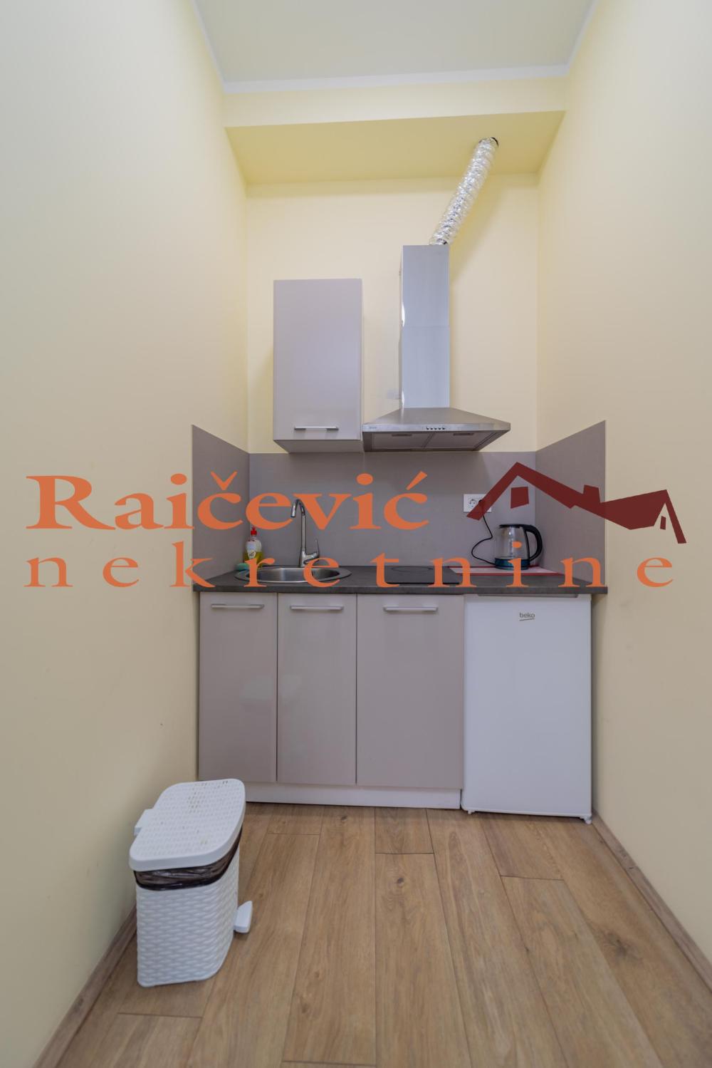 Slika 3 - Karadjordjeva, Šestoiposoban stan na prodaju, 211m2, 890.000€
