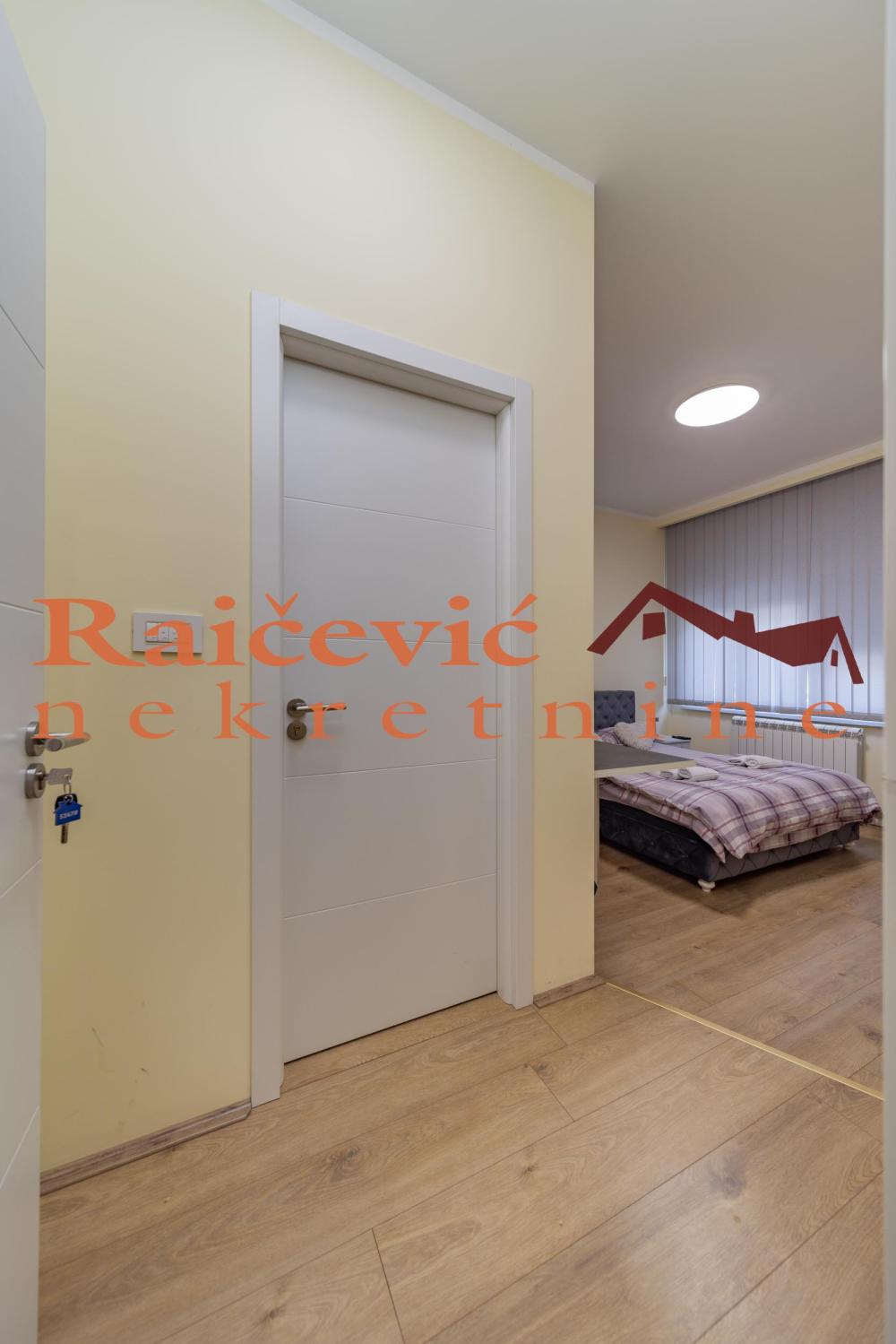 Slika 6 - Karadjordjeva, Šestoiposoban stan na prodaju, 211m2, 890.000€