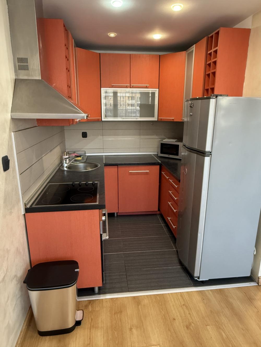 Slika 5 - Bulevar Zorana Đinđića, Trosoban stan za izdavanje, 80m2, 1.000€