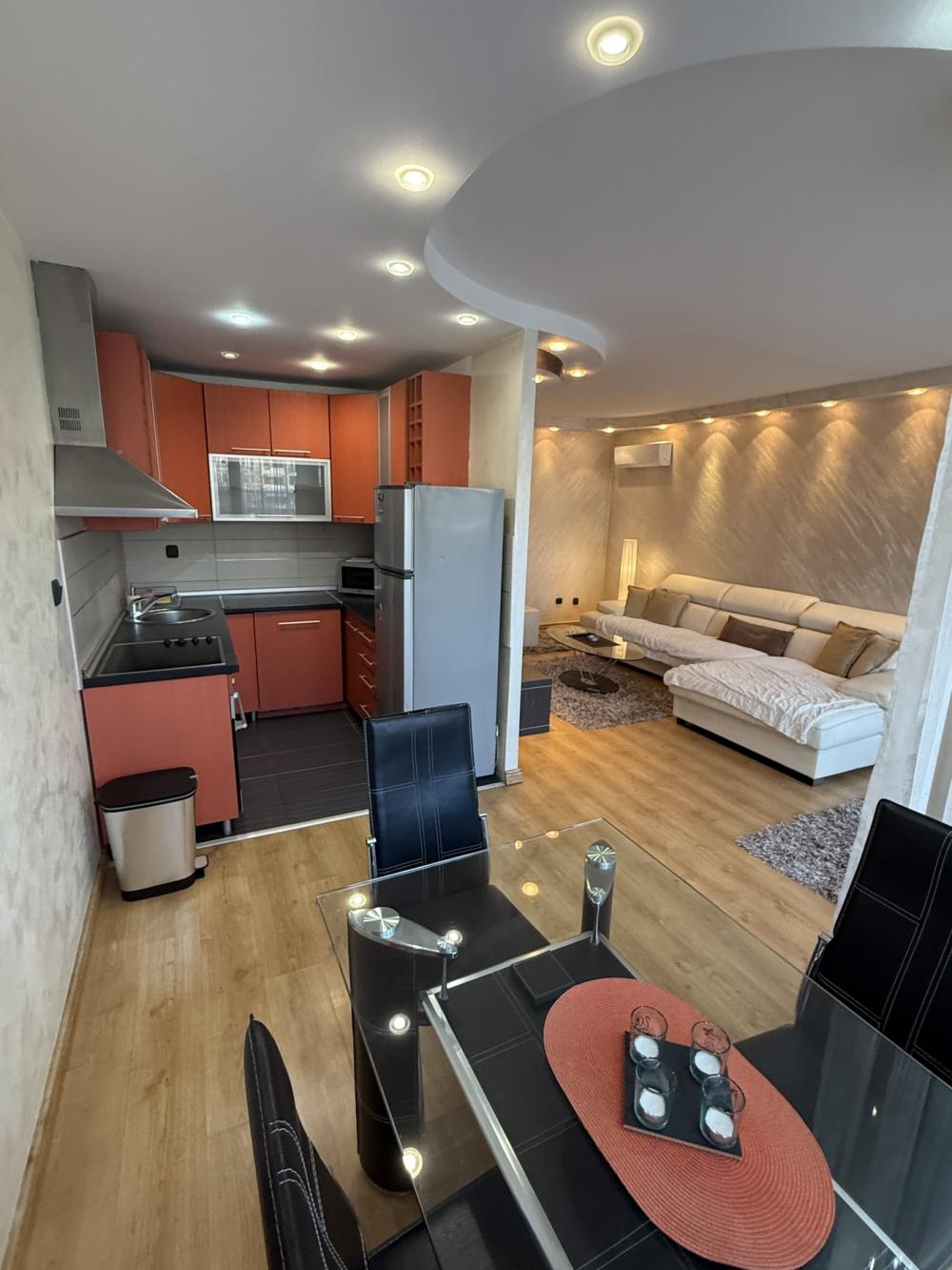 Slika 3 - Bulevar Zorana Đinđića, Trosoban stan za izdavanje, 80m2, 1.000€
