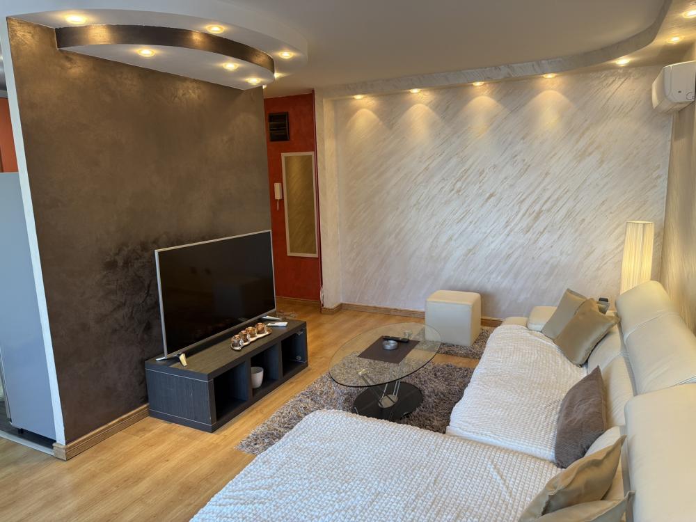 Slika 2 - Bulevar Zorana Đinđića, Trosoban stan za izdavanje, 80m2, 1.000€