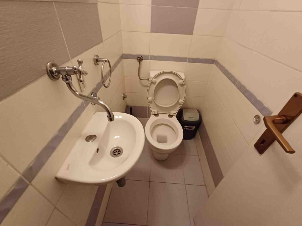 Slika 11 - Bulevar Arsenija Čarnojevića, Trosoban stan za izdavanje, 93m2, 1.000€