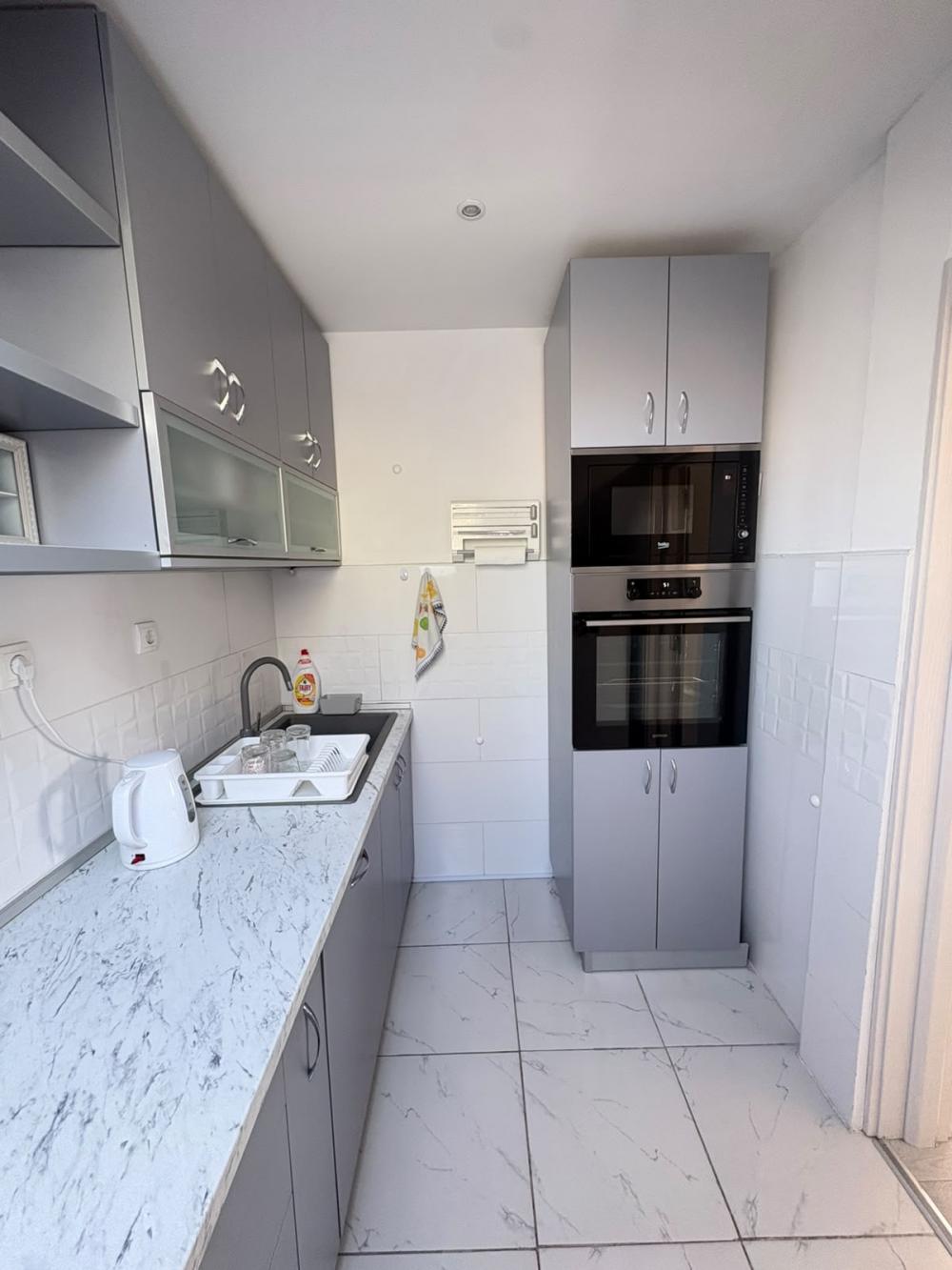 Slika 2 - Vojvođanska, Troiposoban stan za izdavanje, 100m2, 900€