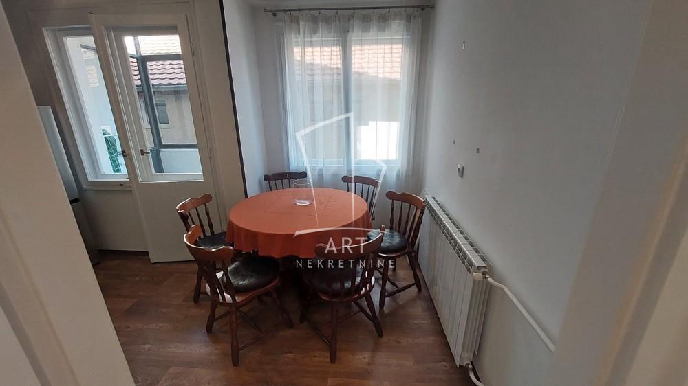Slika 2 - Carigradska, Dvosoban stan za izdavanje, 63m2, 800€