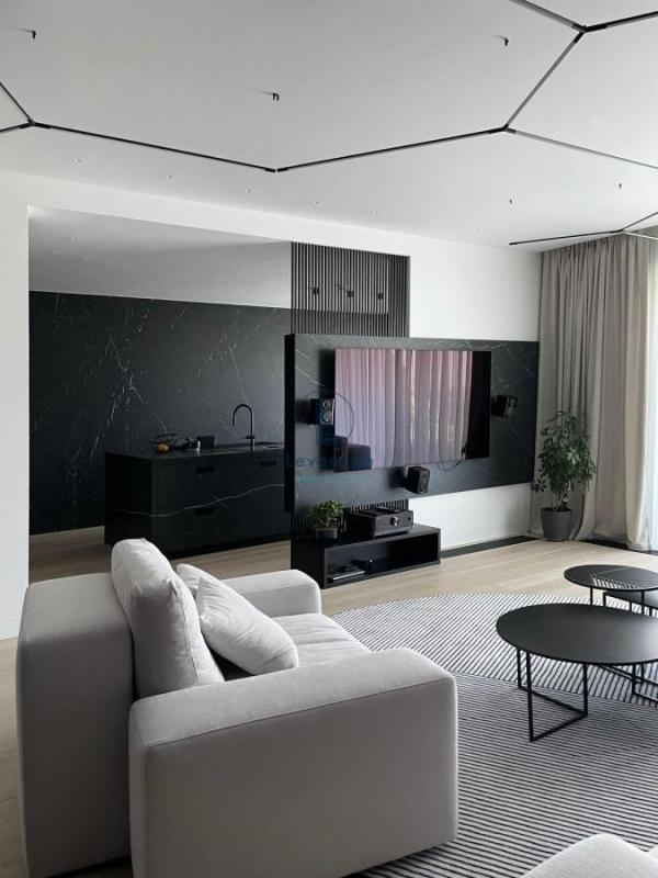 Slika 1 - Trosoban stan za izdavanje, 147m2, 4.500€
