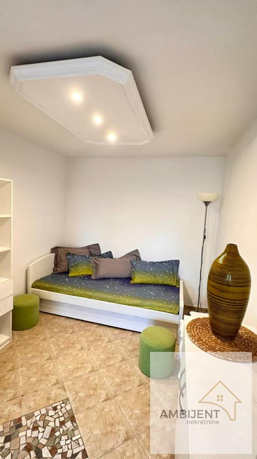 Slika 2 - Troiposoban stan za izdavanje, 160m2, 1.500€