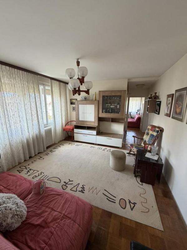 Slika 2 - Trosoban stan za izdavanje, 67m2, 600€