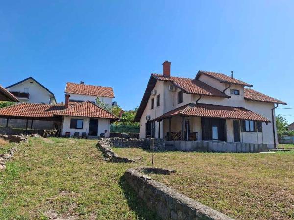 Glavna slika -Brdska,  Kuća na prodaju, 290m2, 380.000€