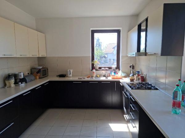 Slika 7 - Brdska,  Kuća na prodaju, 290m2, 380.000€