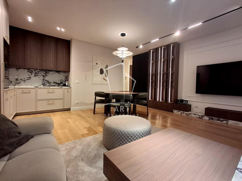 Slika 5 - Bulevar Kralja Aleksandra, Trosoban stan za izdavanje, 88m2, 1.900€