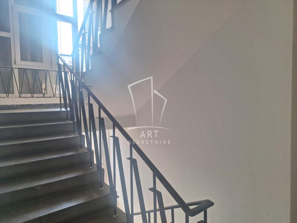 Slika 11 - Vojvode Milenka, Jednoiposoban stan za izdavanje, 44m2, 750€