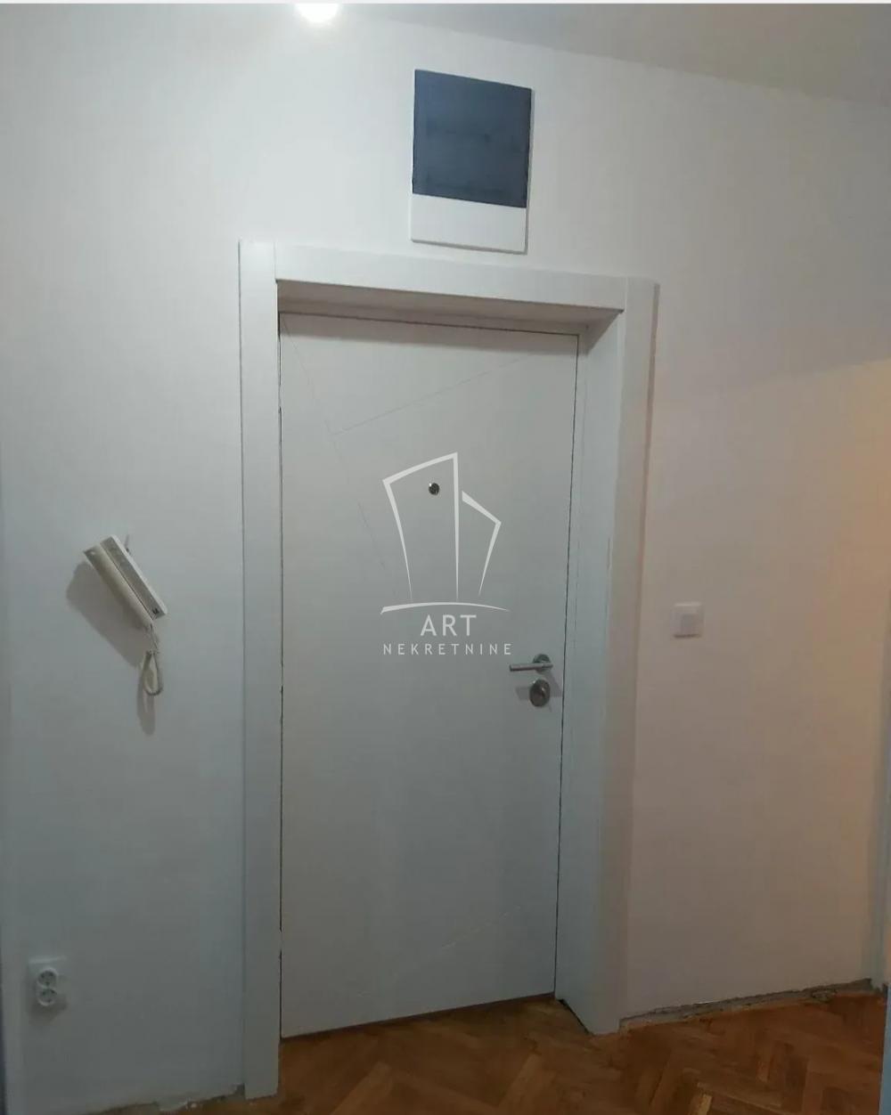 Slika 8 - Vojvode Milenka, Jednoiposoban stan za izdavanje, 44m2, 750€