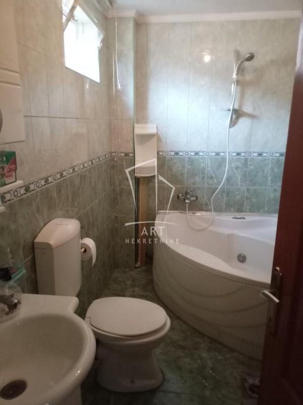Slika 9 - Kulina Bana, Petoiposoban stan za izdavanje, 160m2, 1.800€