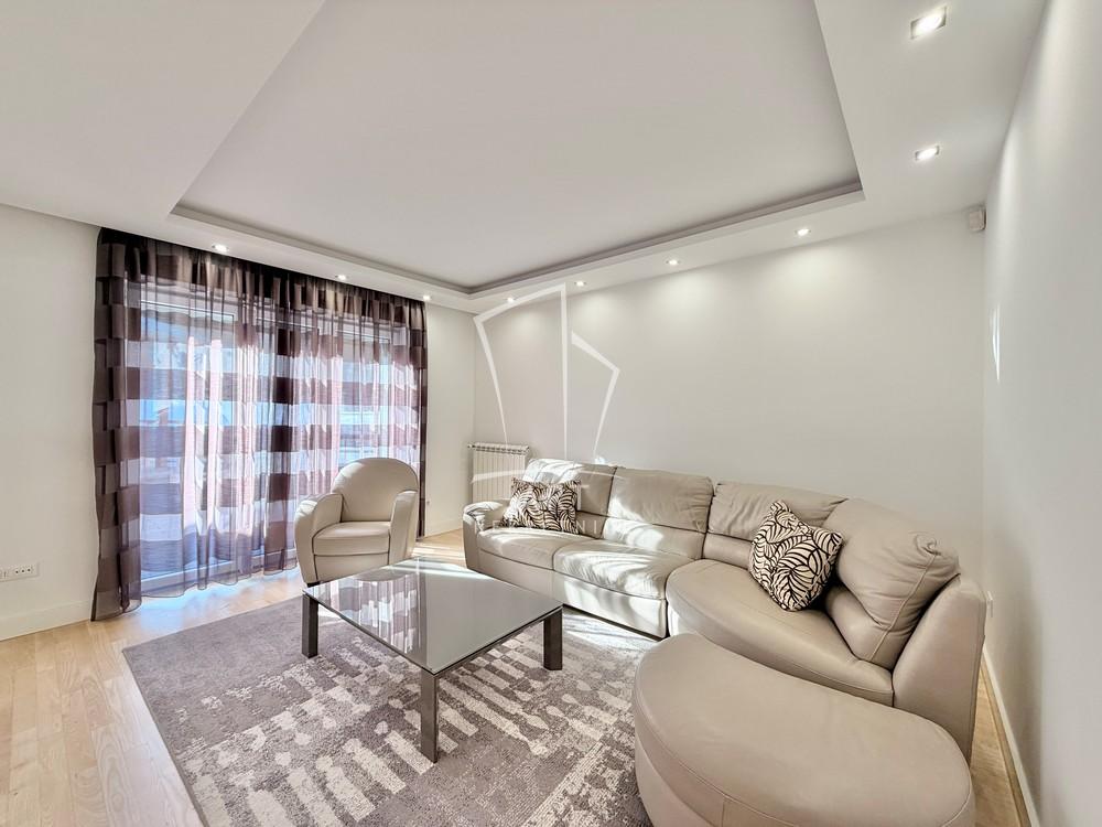 Slika 1 - 6. ličke divizije,  Kuća na prodaju, 182m2, 750.000€