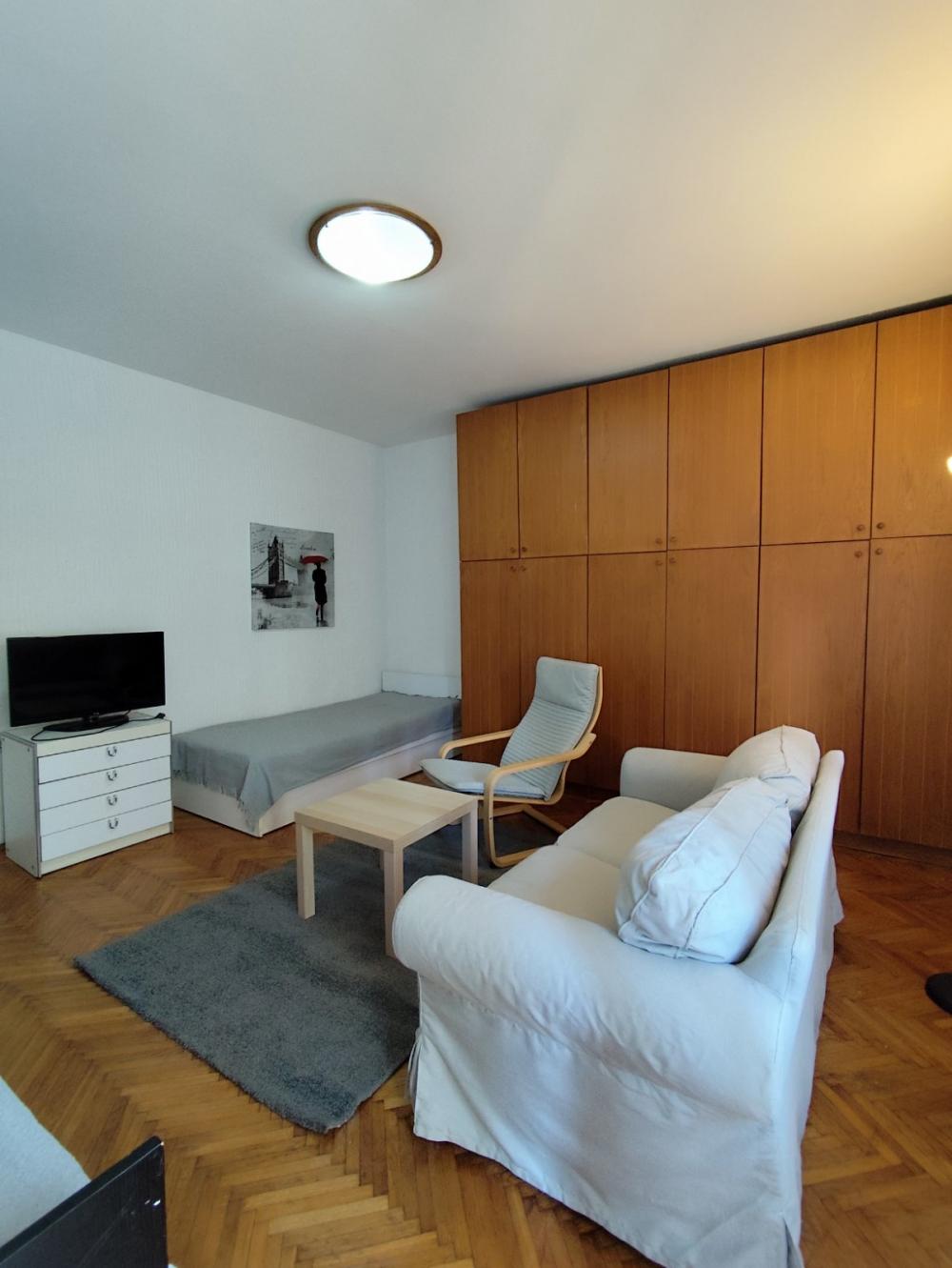 Slika 1 - Kumanovska, Jednosoban stan za izdavanje, 40m2, 580€