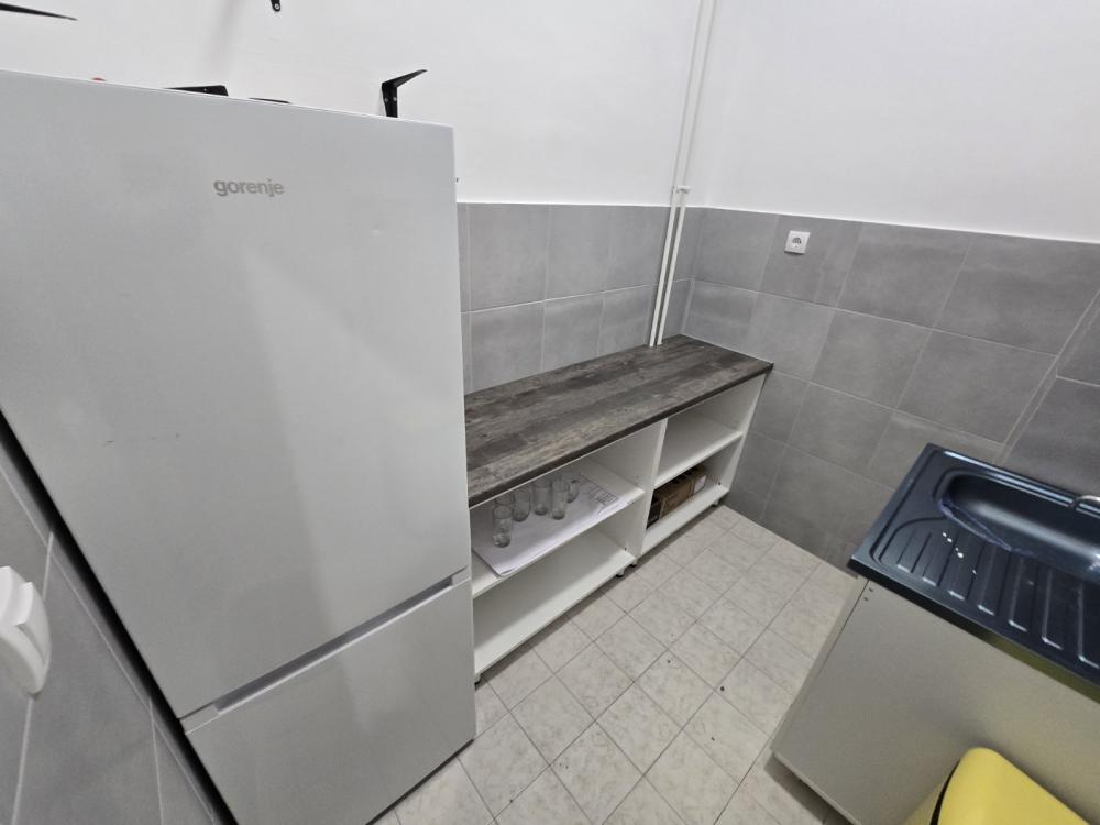 Slika 8 - Kralja Milutina,  Lokal za izdavanje, 180m2, 2.500€