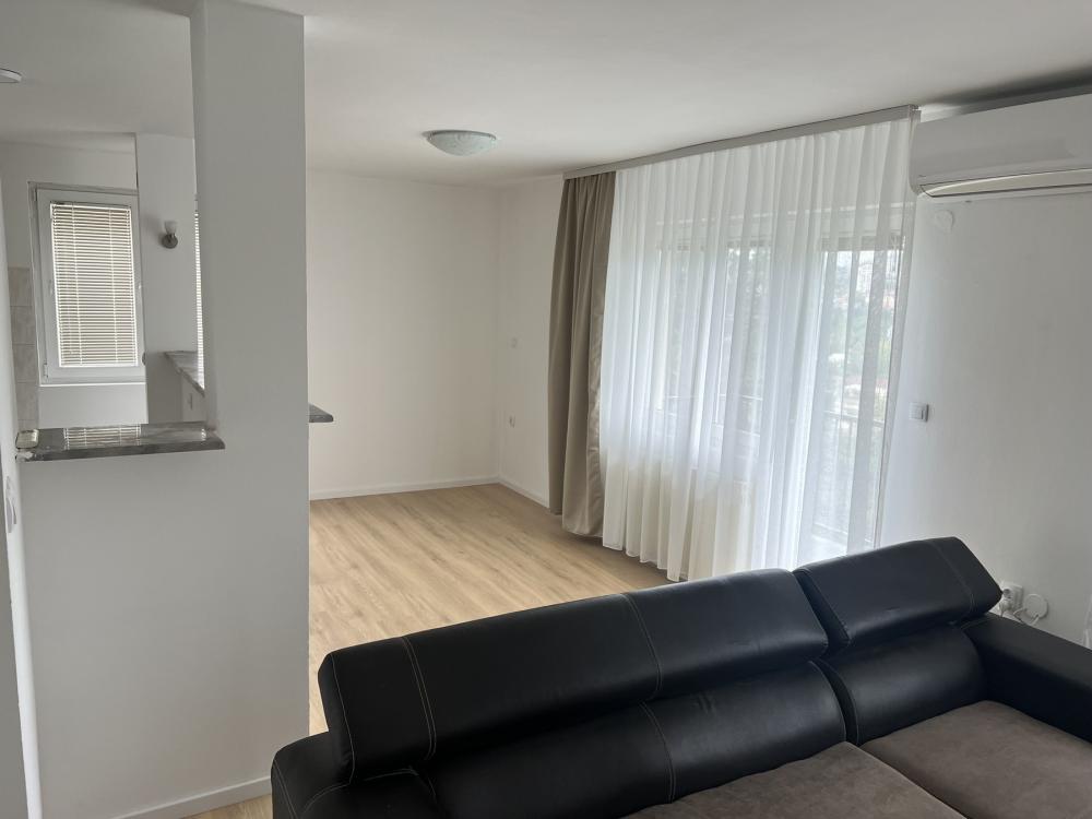 Slika 3 - Ranka Žeravice, Trosoban stan za izdavanje, 85m2, 650€