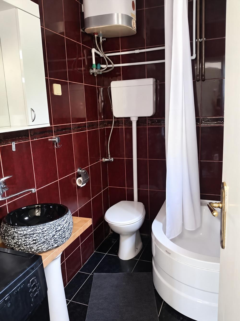 Slika 8 - Fabrisova,  Kuća za izdavanje, 100m2, 1.800€