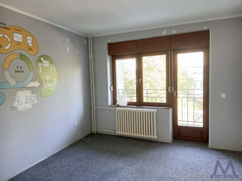 Slika 1 - Četvorosoban stan za izdavanje, 1.200€