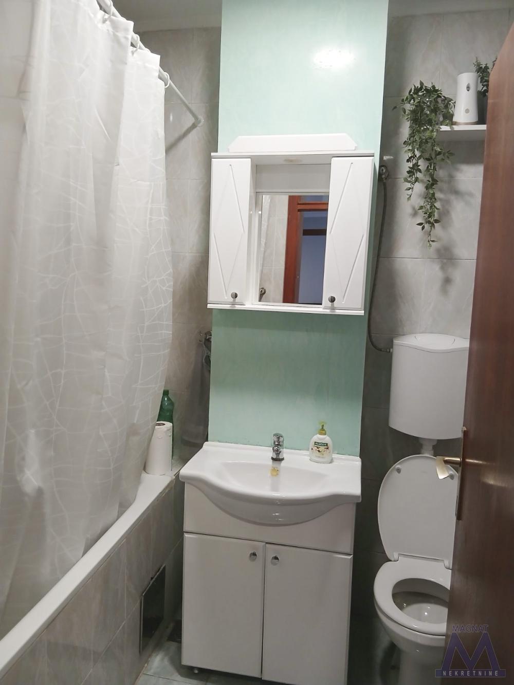 Slika 6 - Četvorosoban stan za izdavanje, 1.200€