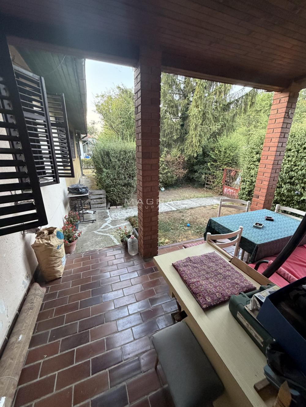 Slika 1 - Bulevar Patrijarha Pavla,  Kuća na prodaju, 74m2, 135.000€