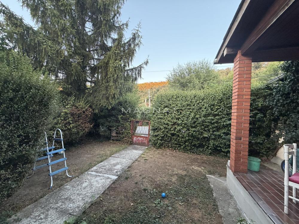 Slika 2 - Bulevar Patrijarha Pavla,  Kuća na prodaju, 74m2, 135.000€