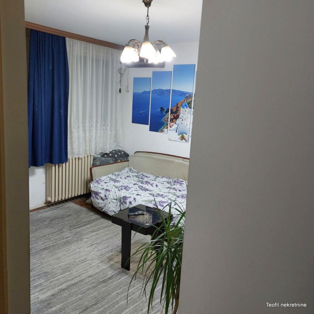 Slika 1 - Mića Radakovića, Dvoiposoban stan na prodaju, 54m2, 186.000€