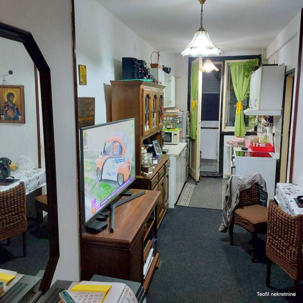 Slika 4 - Mića Radakovića, Dvoiposoban stan na prodaju, 54m2, 186.000€