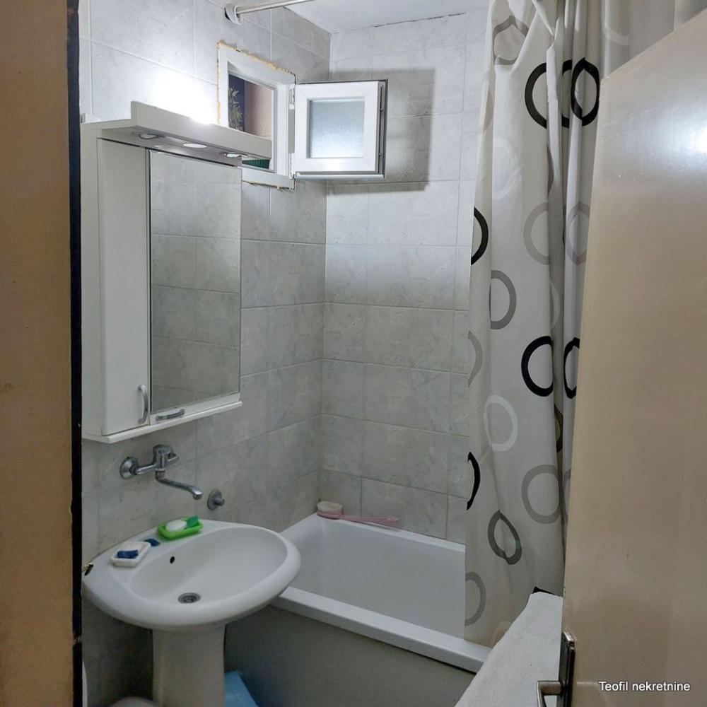 Slika 6 - Mića Radakovića, Dvoiposoban stan na prodaju, 54m2, 186.000€