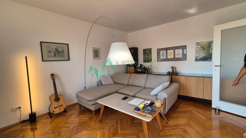 Glavna slika -Dvoiposoban stan na prodaju, 71m2, 270.000€