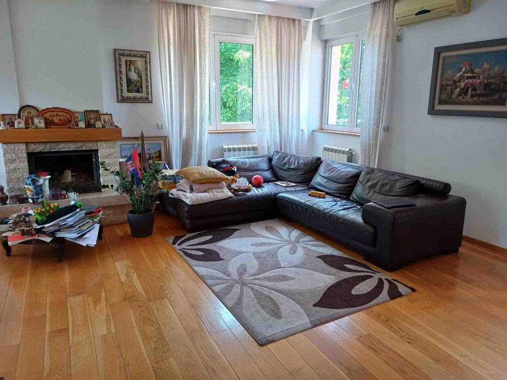 Slika 2 - Borivoja Drobnjakovića, Trosoban stan za izdavanje, 120m2, 1.350€