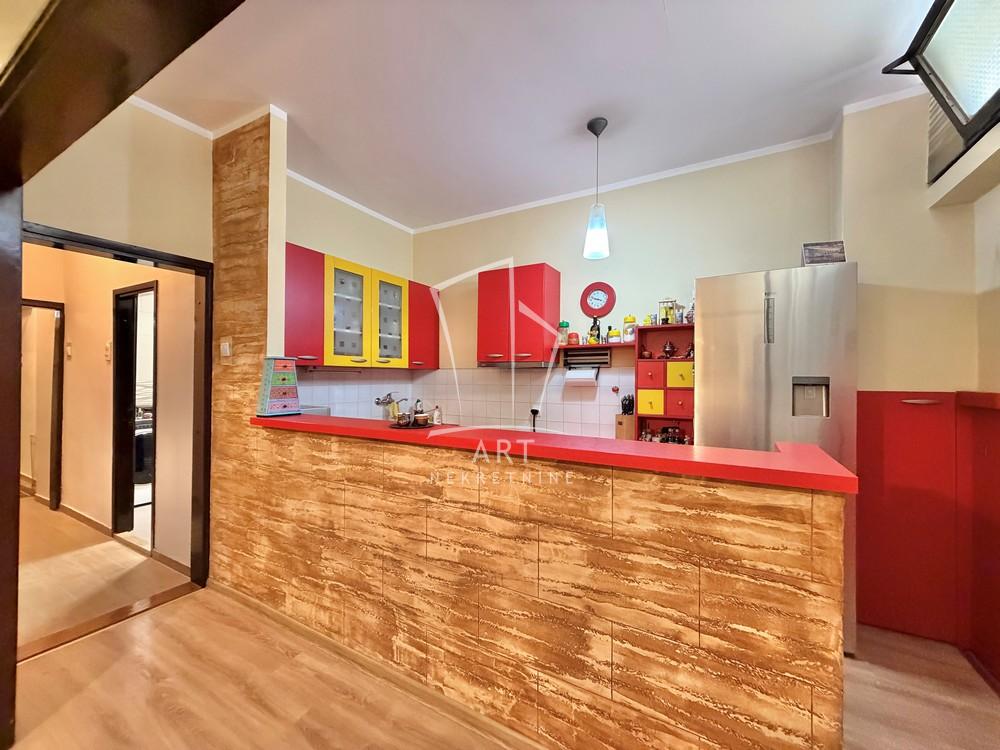 Slika 6 - Bulevar oslobođenja, Trosoban stan na prodaju, 94m2, 275.000€