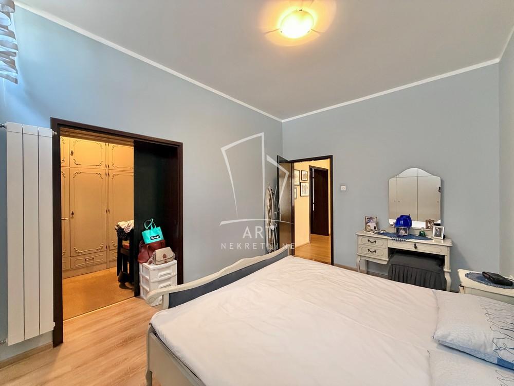 Slika 10 - Bulevar oslobođenja, Trosoban stan na prodaju, 94m2, 275.000€