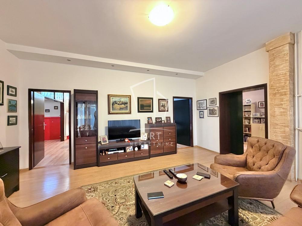 Slika 1 - Bulevar oslobođenja, Trosoban stan na prodaju, 94m2, 275.000€