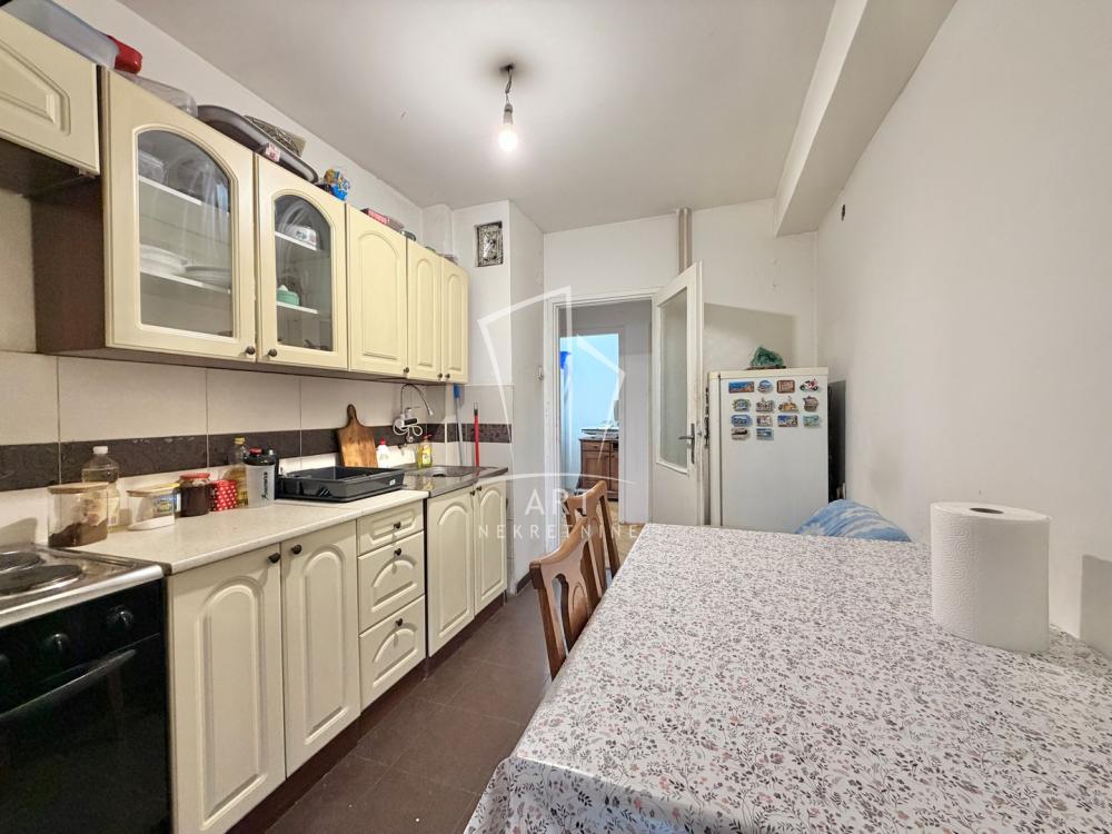 Slika 4 - Bulevar despota Stefana, Dvoiposoban stan na prodaju, 70m2, 220.000€