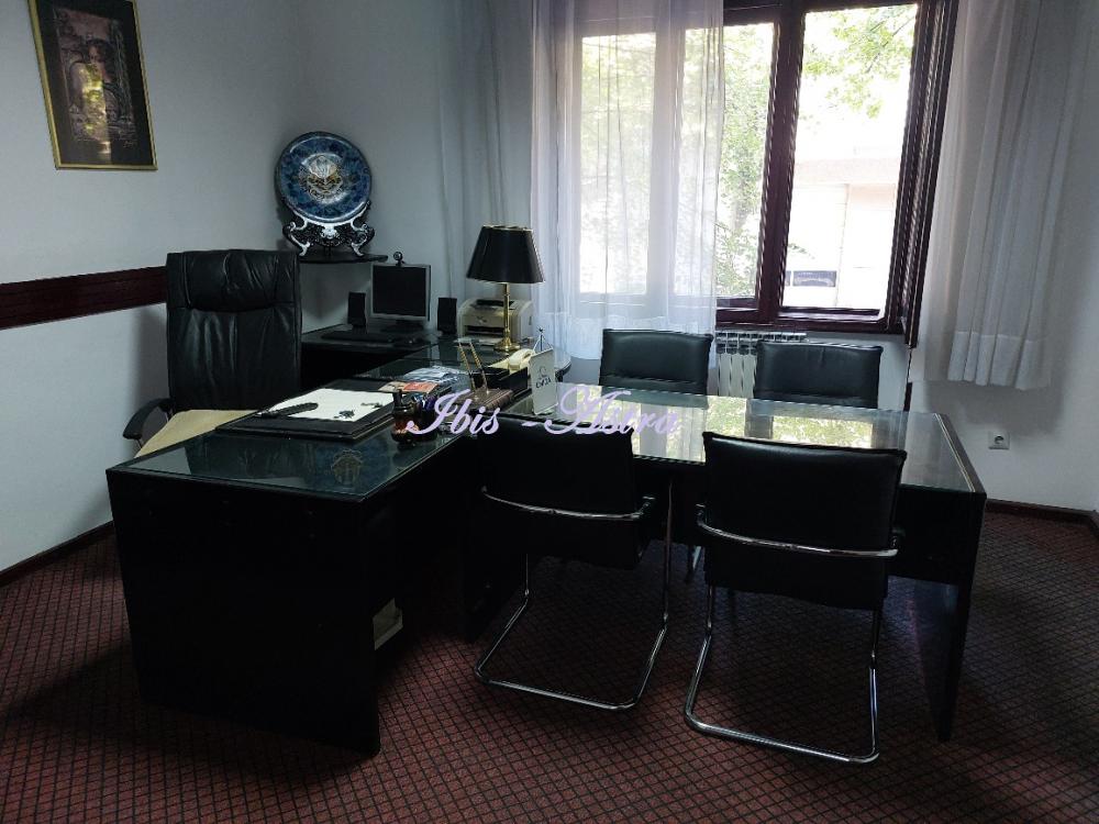 Slika 1 - Gundulićev Venac,  Lokal za izdavanje, 60m2, 800€