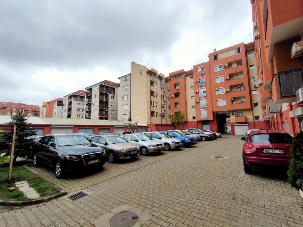 Slika 2 - Četvorosoban stan za izdavanje, 103m2, 599€