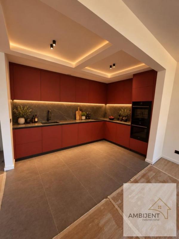 Slika 3 - Četvorosoban stan na prodaju, 131m2, 539.150€