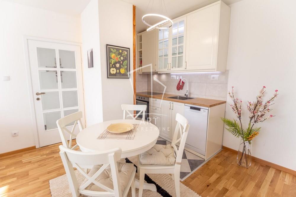 Slika 2 - Kralja Milana, Trosoban stan za izdavanje, 56m2, 1.400€