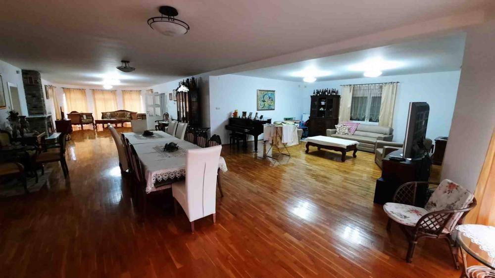 Slika 4 - Put za Markoviće, Kuća za izdavanje, 554m2, 8.000€