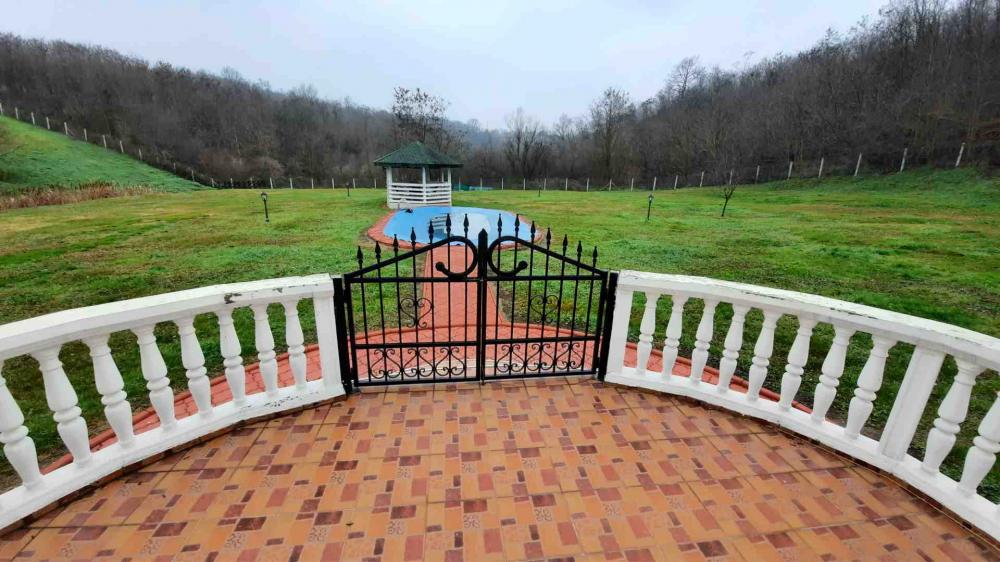 Slika 3 - Put za Markoviće, Kuća za izdavanje, 554m2, 8.000€