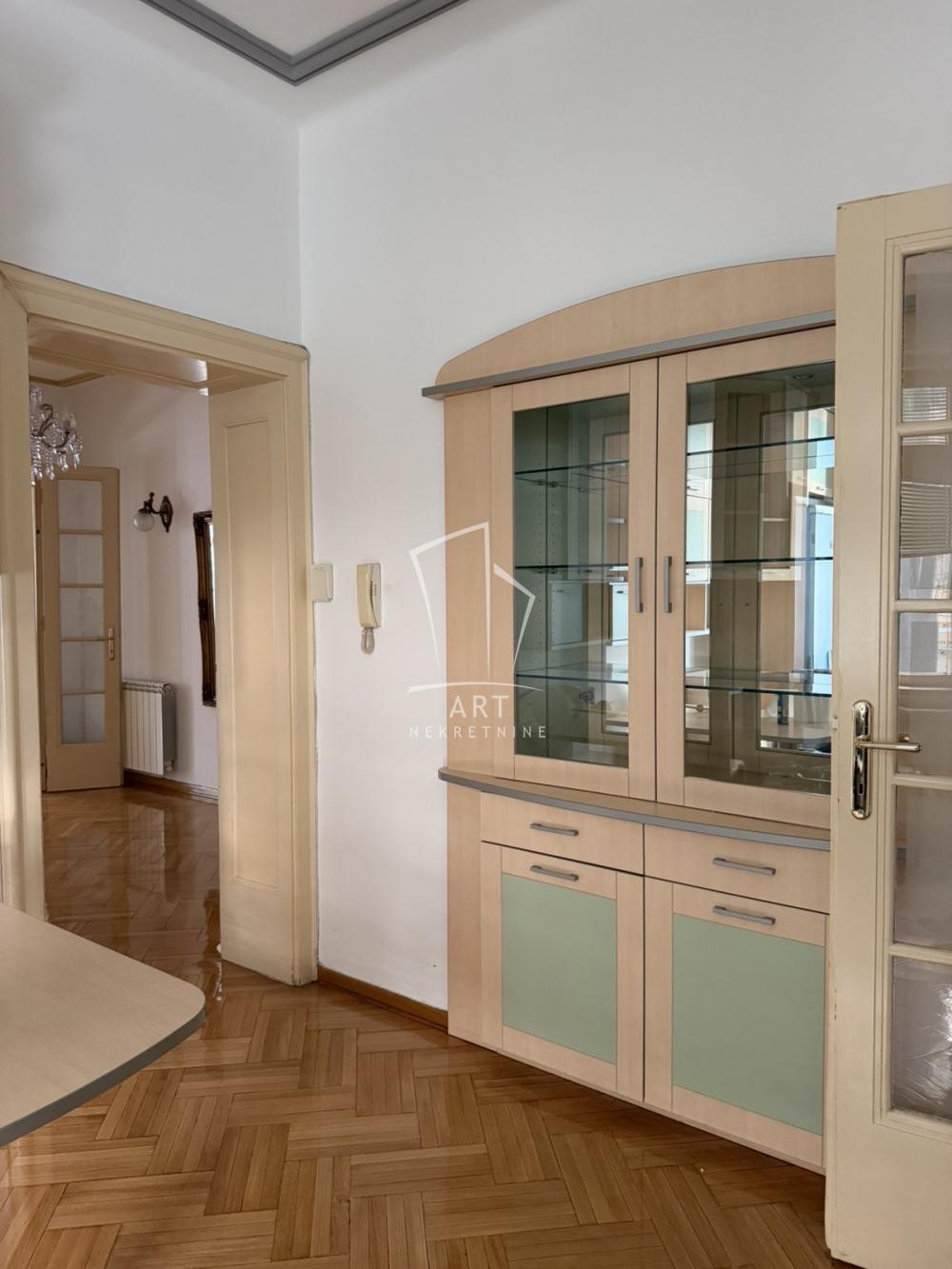 Slika 3 - Prote Mateje, Petosoban stan za izdavanje, 150m2, 2.500€