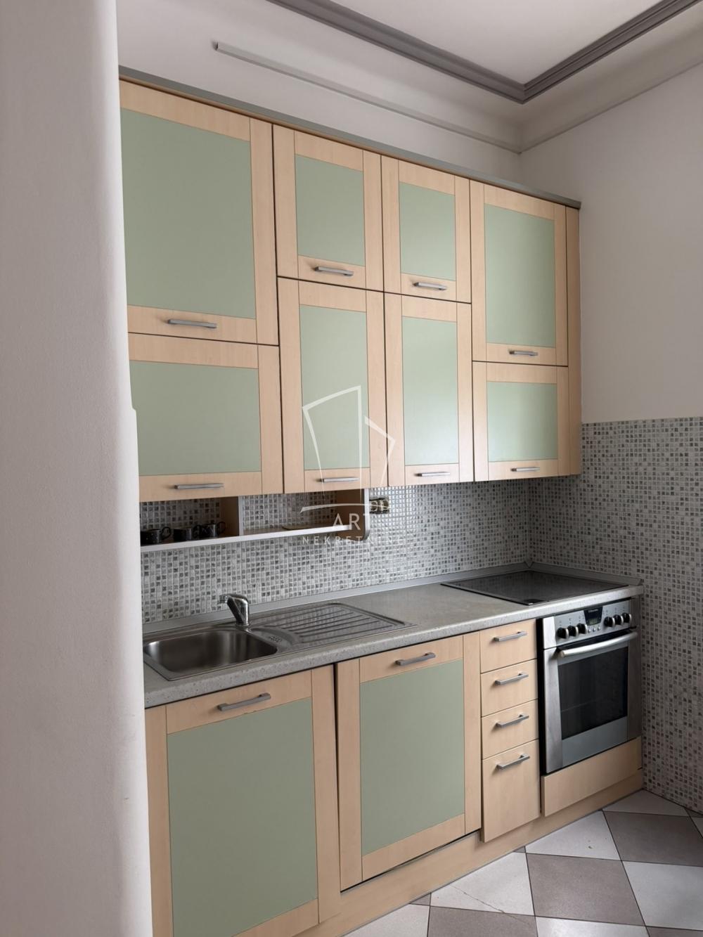 Slika 5 - Prote Mateje, Petosoban stan za izdavanje, 150m2, 2.500€
