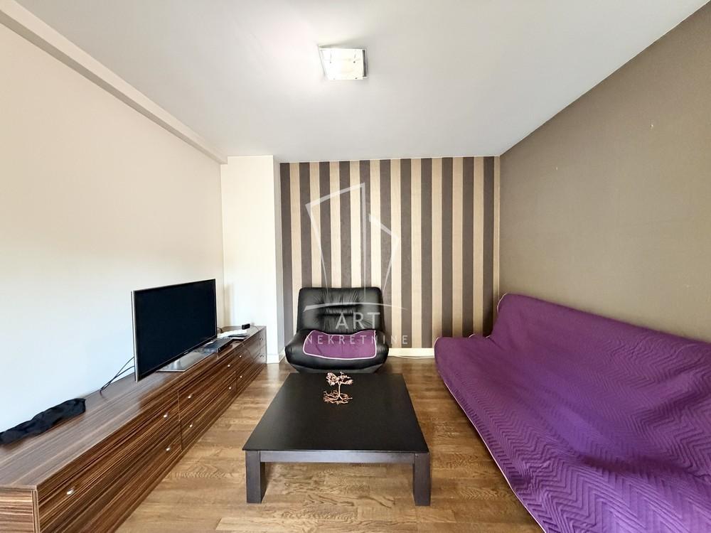 Slika 3 - Dositejeva, Četvorosoban stan za izdavanje, 155m2, 1.500€