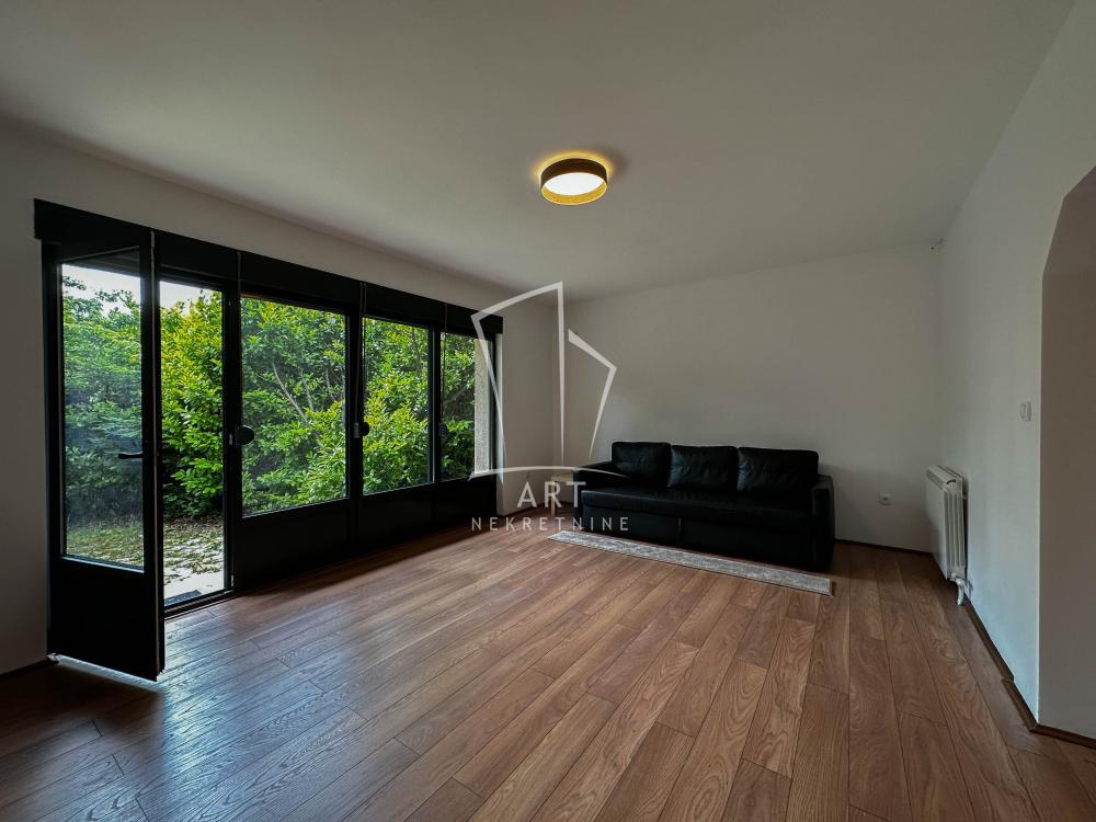 Glavna slika -Cara Iraklija, Troiposoban stan za izdavanje, 89m2, 1.200€