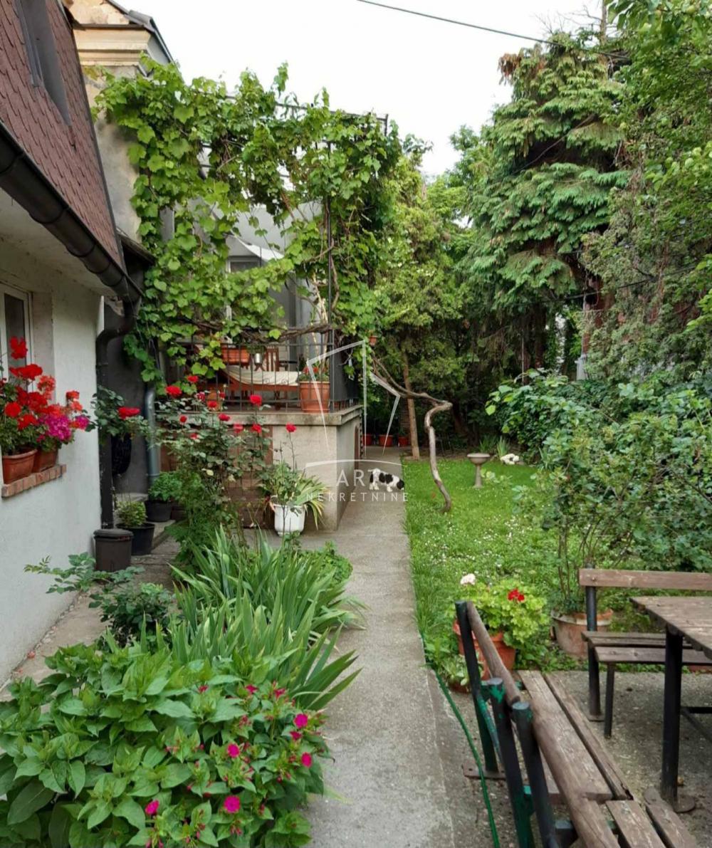 Slika 11 - Bukureška,  Kuća za izdavanje, 60m2, 650€