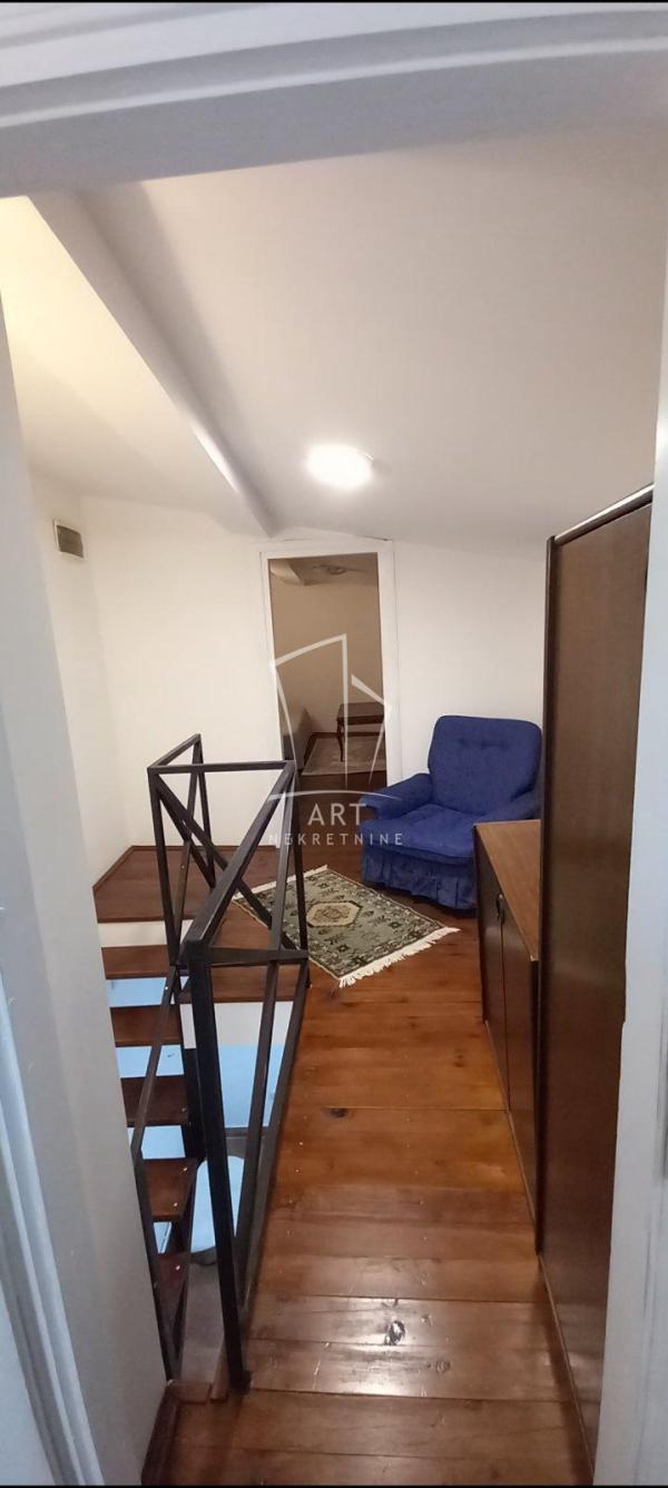 Slika 6 - Bukureška,  Kuća za izdavanje, 60m2, 650€