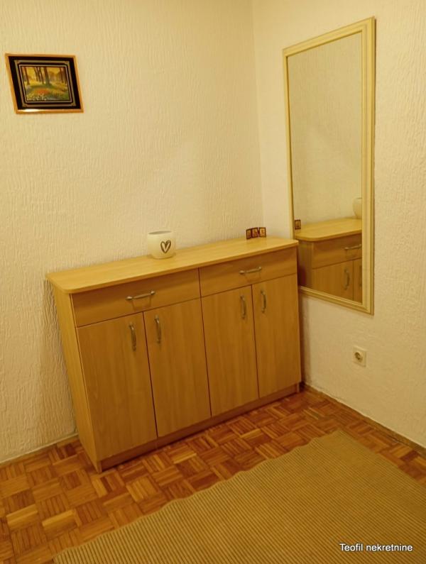 Slika 3 - Aleksandra Belića, Trosoban stan za izdavanje, 68m2, 550€