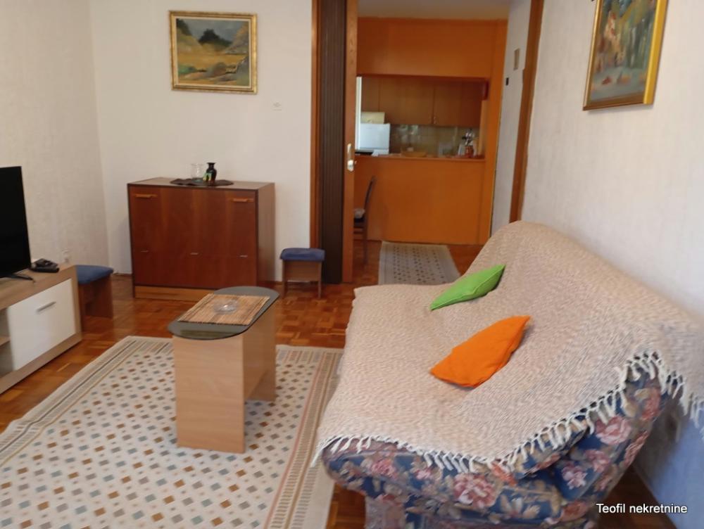 Slika 11 - Aleksandra Belića, Trosoban stan za izdavanje, 68m2, 550€