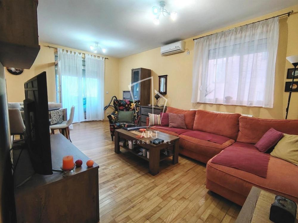 Slika 1 - Darinke Jevrić, Dvosoban stan na prodaju, 45m2, 161.000€